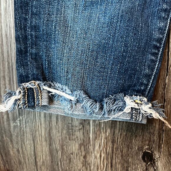 Abercrombie Kids Girl's 8 Denim Bermuda Jean Shorts - Picture 6 of 6